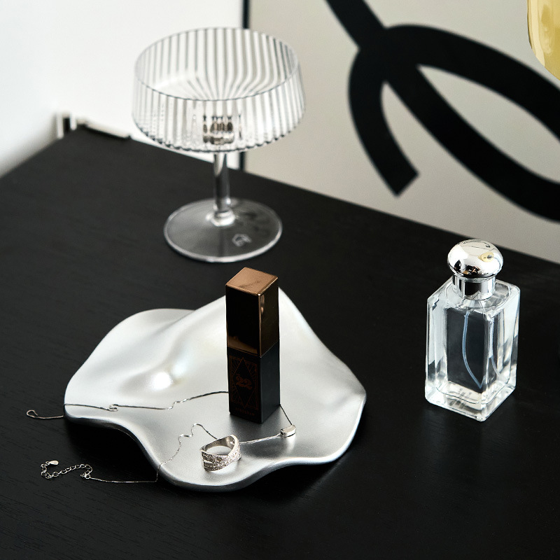 ライトラグジュアリースタイルジュエリー収納トレイガールフレン - Table Watch Luxury のレビューと価格