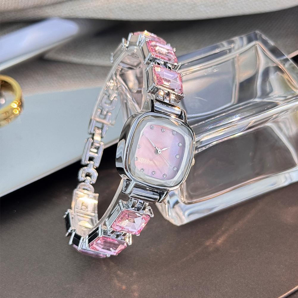 キラキラ輝くブレスレットウォッチ スクエアダイヤル レディー - Luxury Watch Girl のレビューと価格