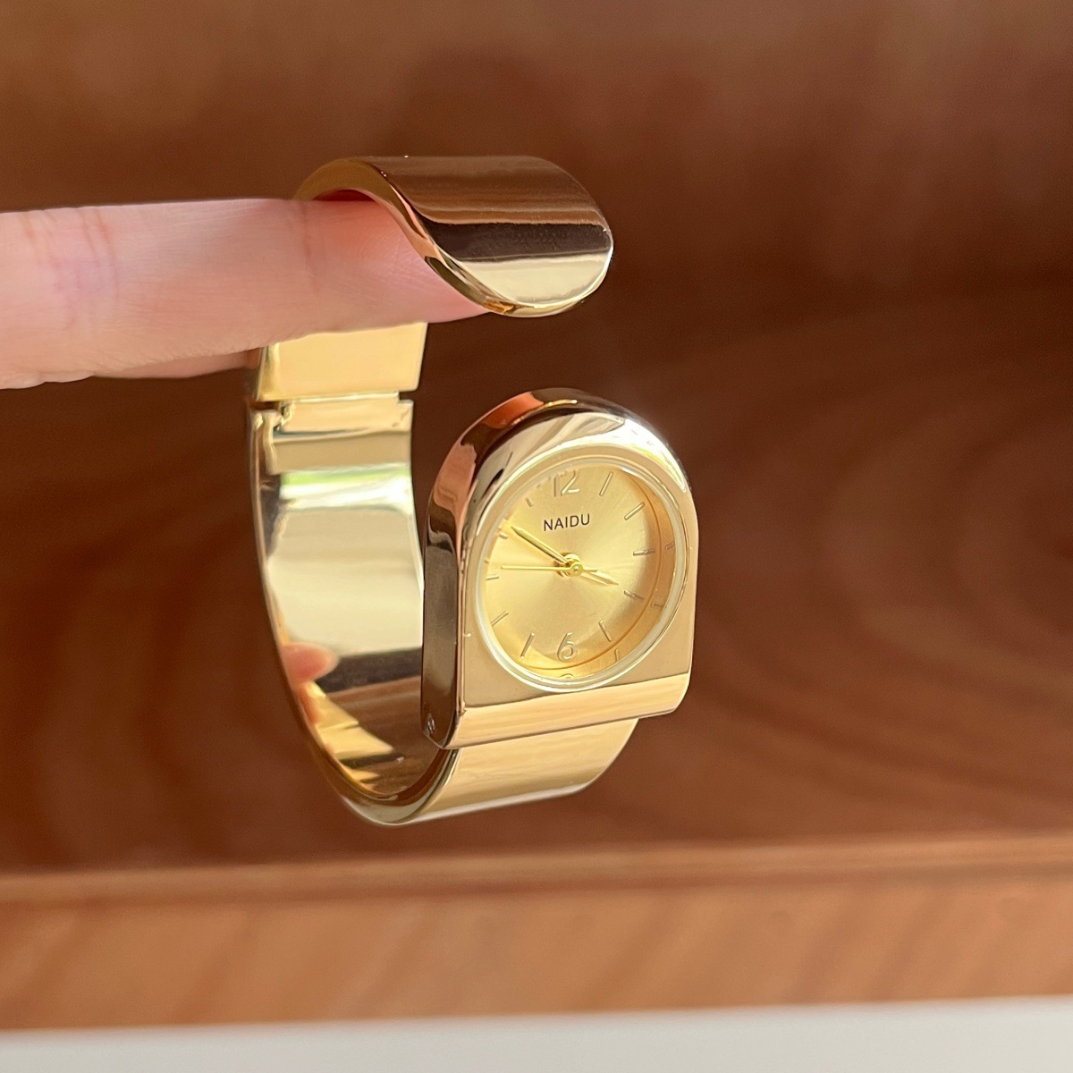 2026年新作ゴールドブレスレットウォッチ レディース高級高 - Luxury Watch Levels のレビューと価格