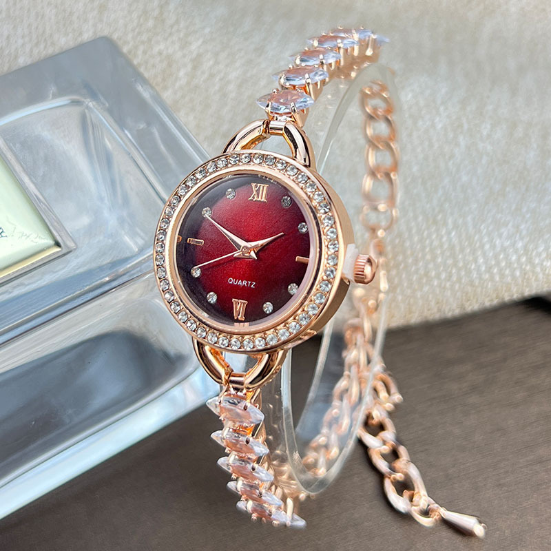 UTHAI CQ383 ファッショナブルな女性用腕時計ブレス - Luxury Watch Girl のレビューと価格