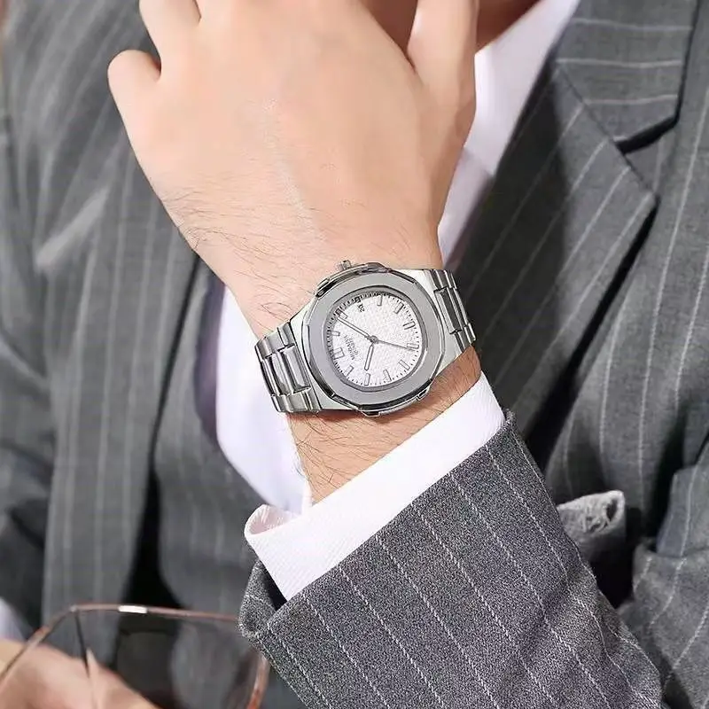 2024 高級ファッションカジュアルメンズ腕時計ビッグダイヤ - Luxury Watch Hublot のレビューと価格