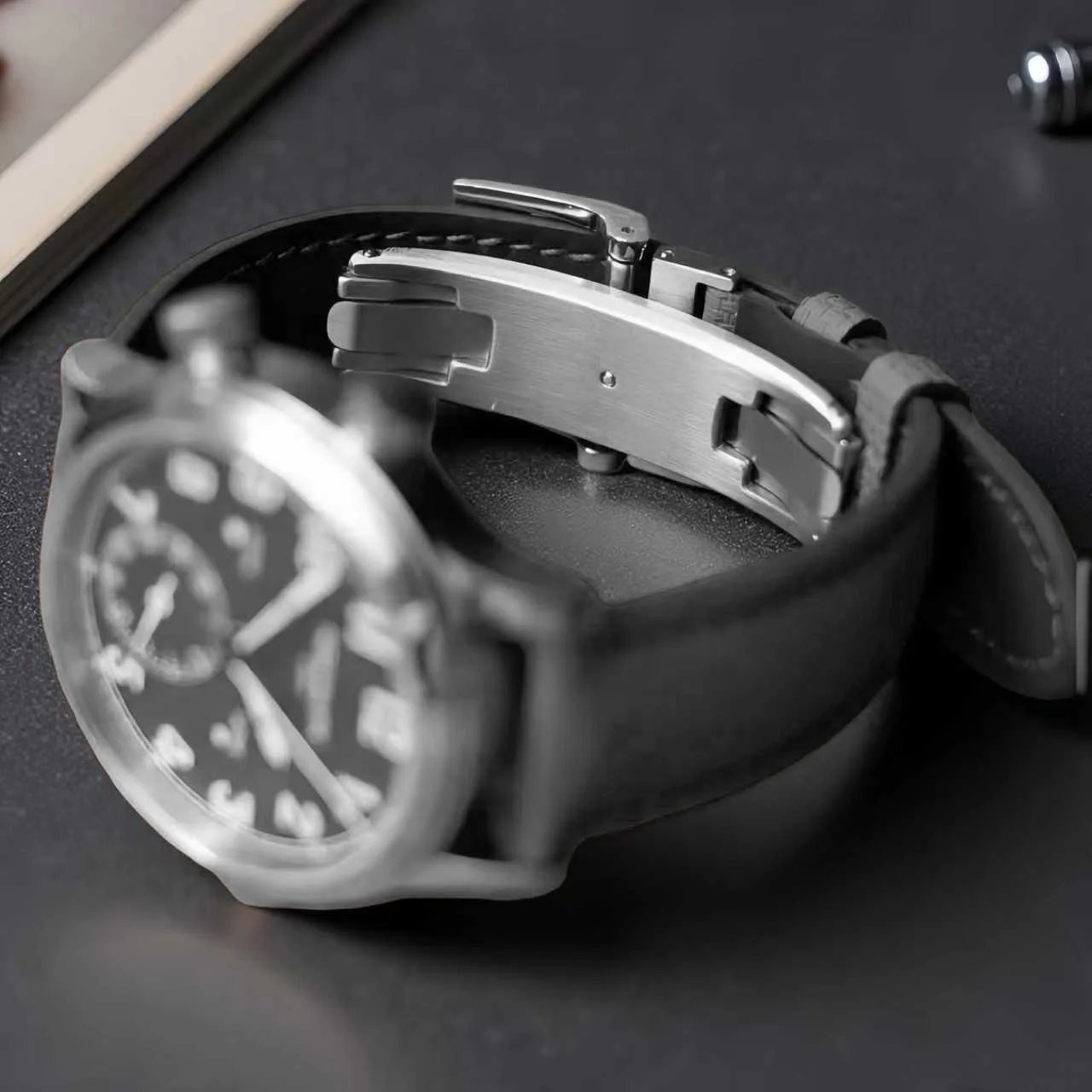 デプロイアントクラスプ時計ストラップスプリングデプロイアント - Luxury Watch Logo のレビューと価格